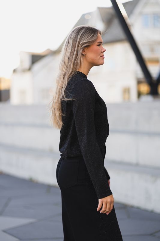 Thani Pullover Black 