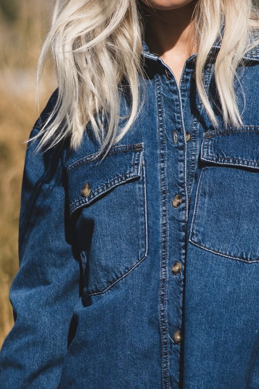 Naava Shirt Medium Vintage 