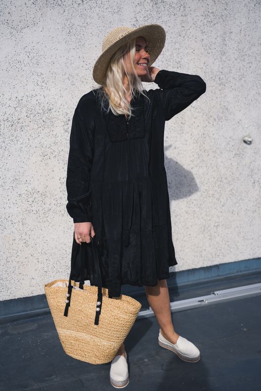 Olivia Dress Caviar 