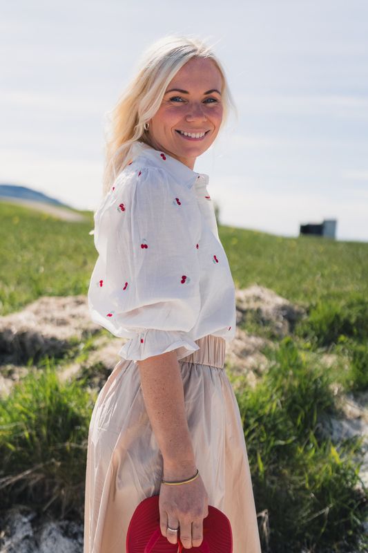 Amy Blouse Cherry 