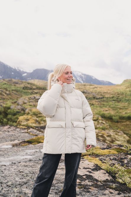 Hovedbilde Besseggen Down Jacket Ecru 
