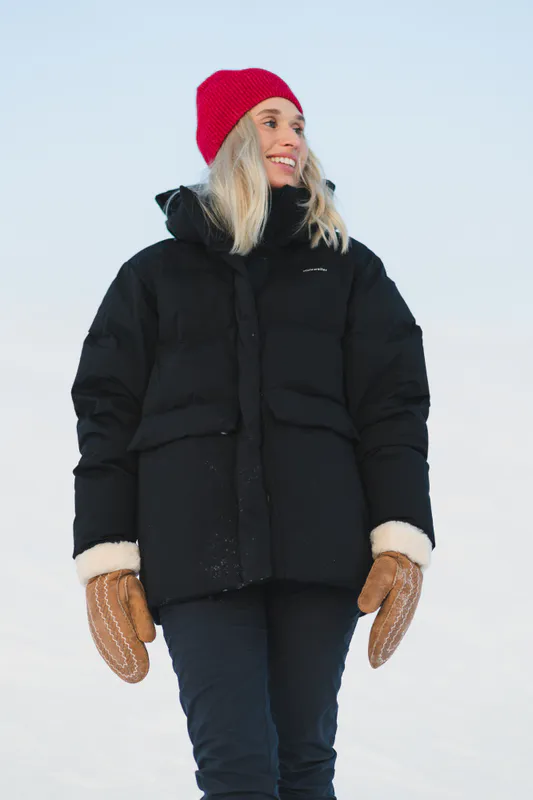 Besseggen Down Jacket Black 