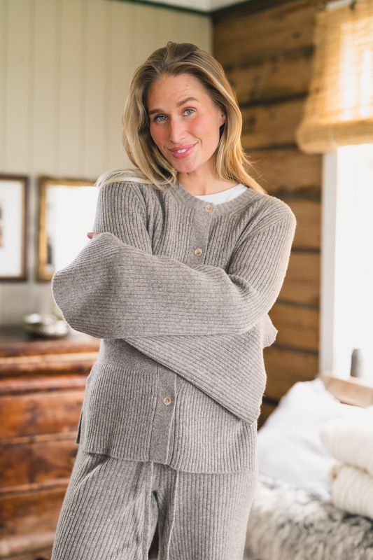 Amara Fitted Cardigan Taupe 