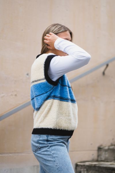 Hovedbilde Sky Knit Waistcoat Black/Blue 