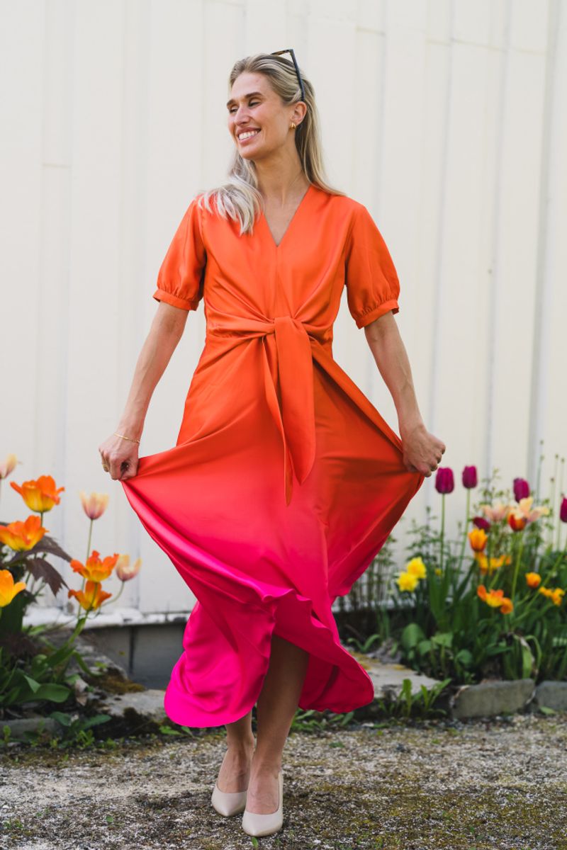 Faye Dress Semi Rich Gradient Punch 