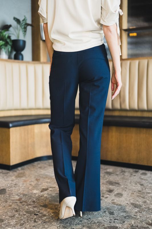 Olivia 285 Navy Regular 